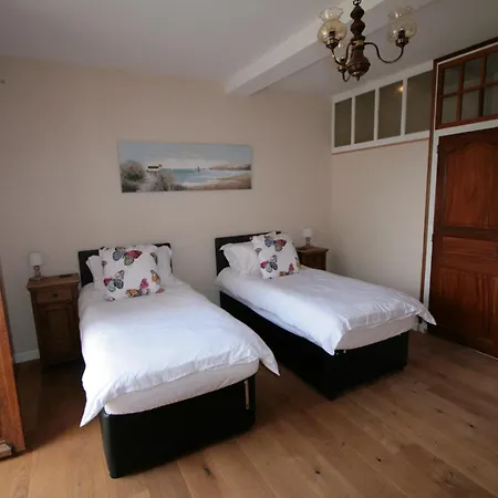 Maison De Lafenestre Casa de Férias Saint-Maigrin