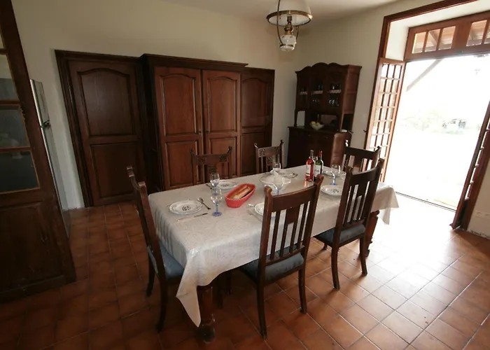 Maison De Lafenestre * Saint-Maigrin