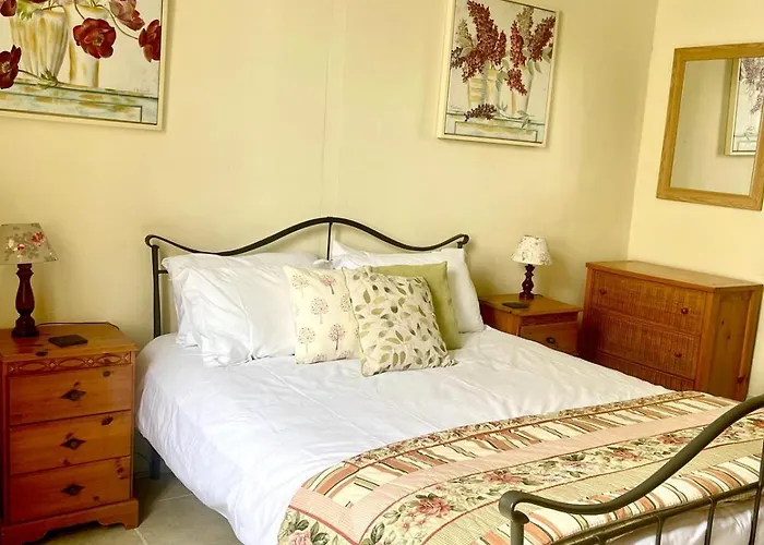 Maison De Lafenestre *